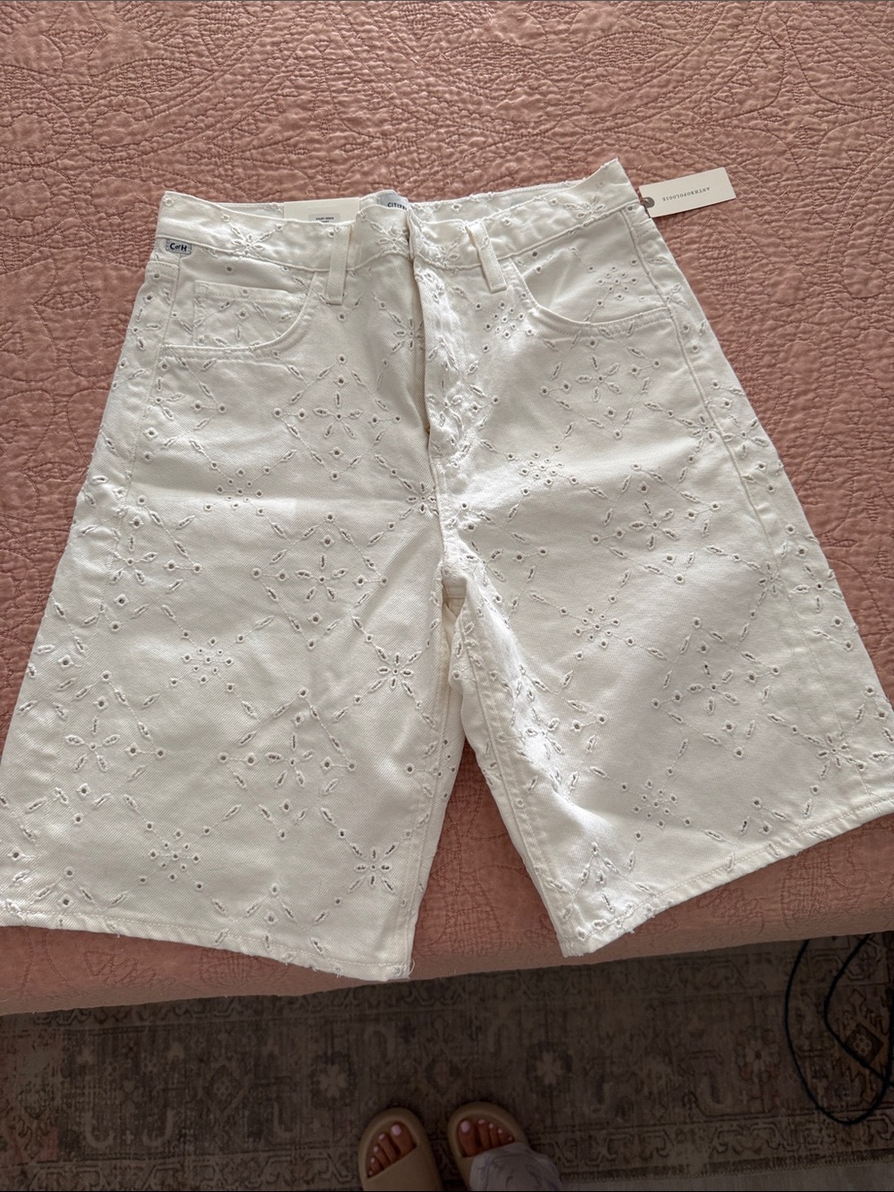 Citizens Of Humanity White Eyelet Bermuda Shorts - Broderie Detail